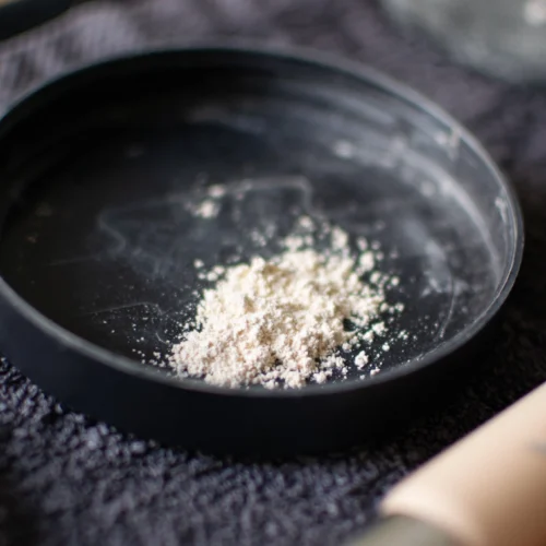 Aquí están mis polvos sueltos favoritos del momento: ¡hay algunos para piel seca, normal, mixta y grasa!