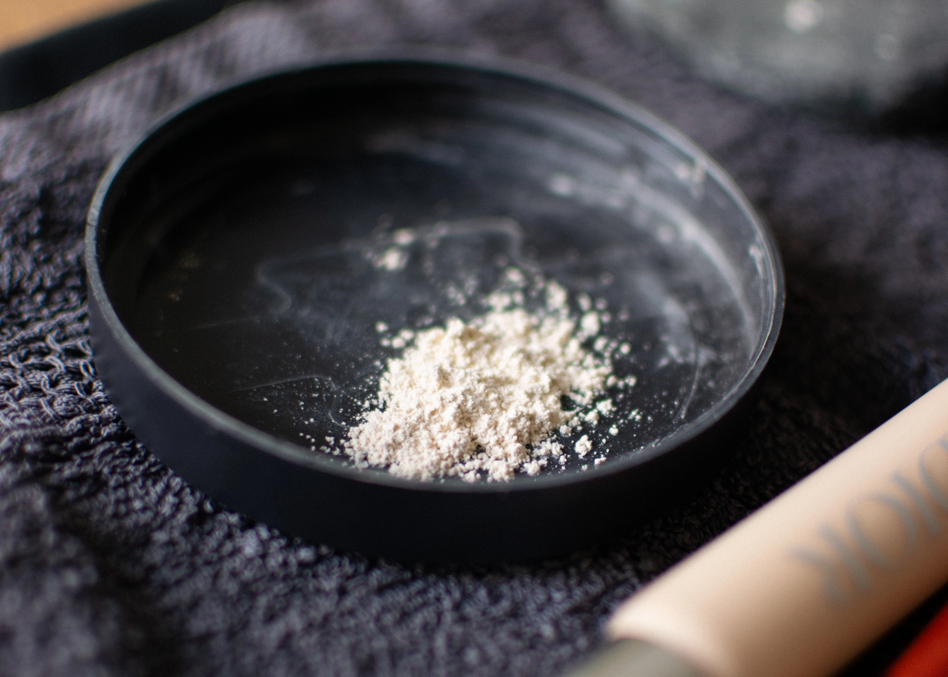 Aquí están mis polvos sueltos favoritos del momento: ¡hay algunos para piel seca, normal, mixta y grasa!